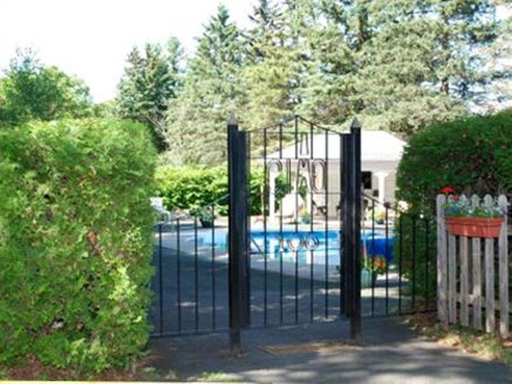 Bed and Breakfast Domaine Les Boises Lee Farm S.A Stanstead Екстер'єр фото